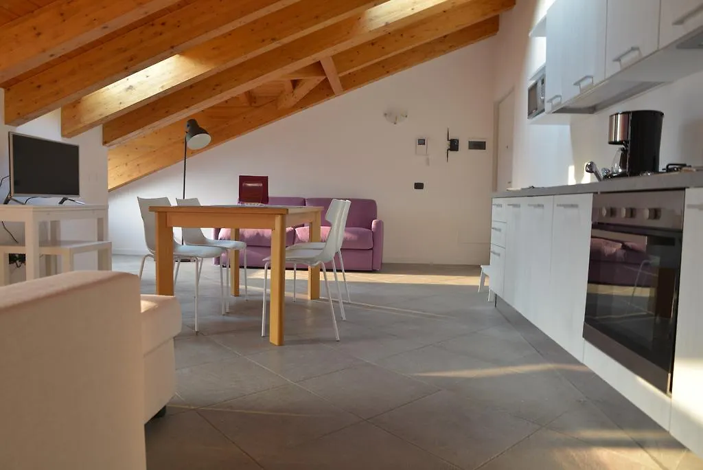 Cece' Dependance Apartment Lecco Italy